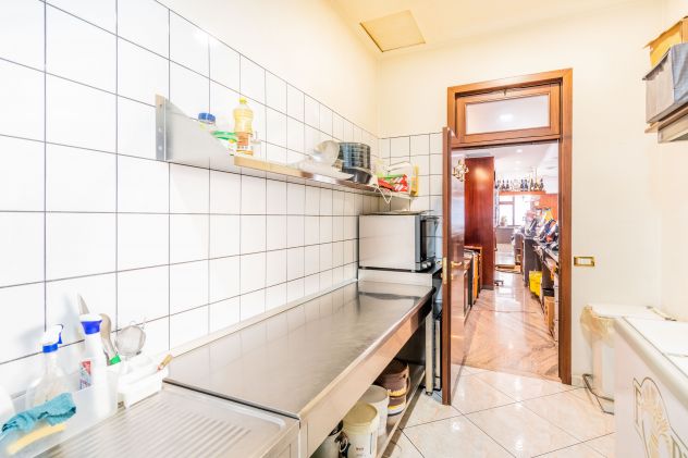 Scafati – storico bar in cessione con opzione acquisto immobile - Foto 4