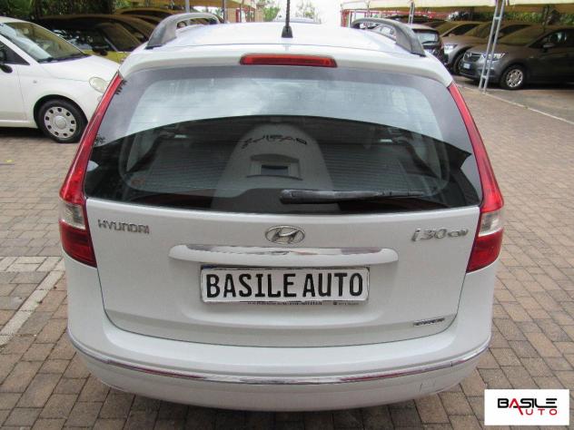 HYUNDAI - i30 Station Wagon - 1.6 CRDi 90CV 6m Comfort - Foto 3