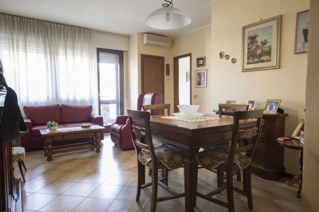 Appartamento in vendita a Lucca