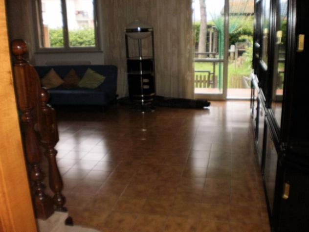 APPARTAMENTO INDIPENDENTE di 5 vani e di 110 mq (MASSA) rif. AR-IMA - Foto 2