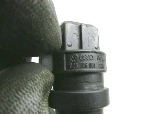 028906081 SENSORE DI TEMPERATURA ARIA VOLKSWAGEN GOLF 3 1.9 D 66KW 5M 5P (1995) RICAMBIO USATO - Foto 2