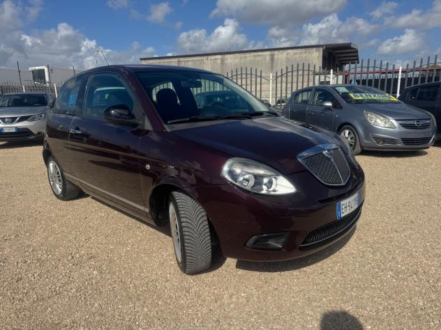 Lancia Ypsilon 1.2 69 CV 5 porte GPL Ecochic Diva - Foto 3