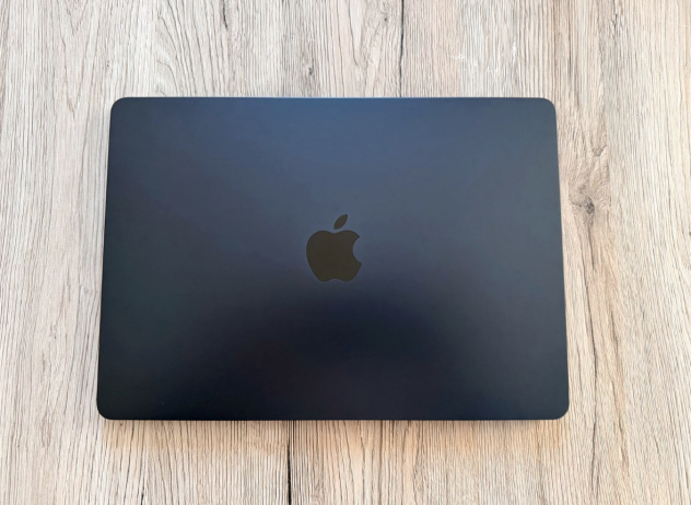 MacBook Air da 15 pollici M3 2024, SSD da 1 TB - Foto 3