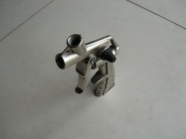 Corpo pistola gonfiaggio pneumatici.5€ - Foto 3