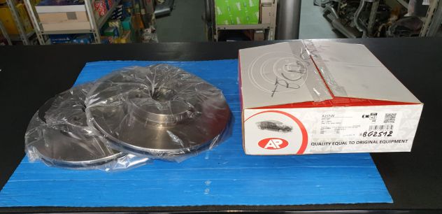DISCHI+PASTIGLIE ANT:ALFA145/6-147-156-164-GT-GTV-SPIDER,TIPO2-DOBLO-CROMA-THEMA