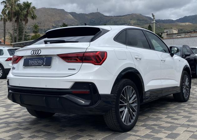 Audi Q3 SPB S Line interno ed esterno 2.0 TDI 200CV S-Tronic quattro 40 - Foto 4