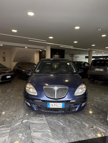 Lancia Ypsilon 1.2 16V Argento GPL - Foto 8