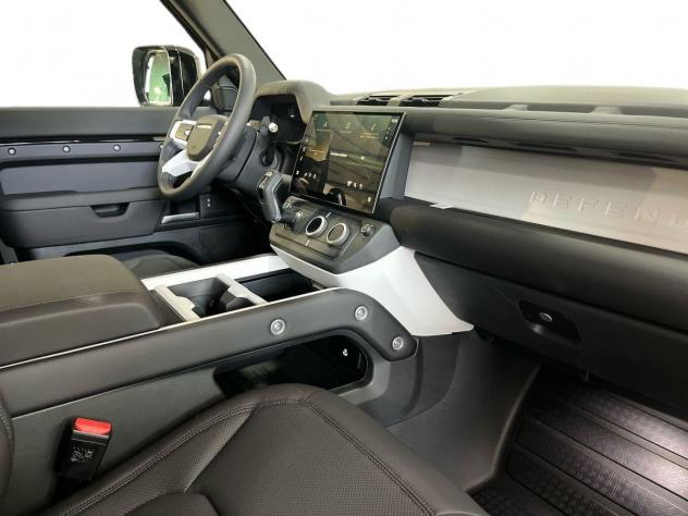 Land Rover Defender VII 2025 90 90 3.0d mhev S awd 200cv auto - Foto 9