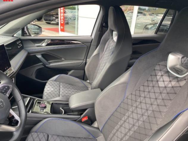 VOLKSWAGEN Tiguan 2.0 TDI 150 CV DSG R-Line rif. 24077805 - Foto 7