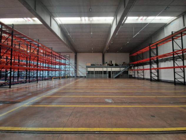 Immobile di 6500 m² con più di 5 locali in affitto a Inveruno - Foto 8