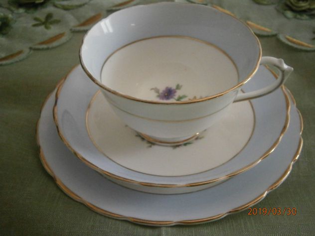 Trio da the' del 1930'-1943', in fine porcellana inglese - Made in England - Foto 4