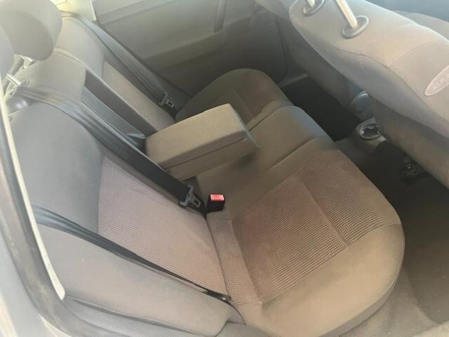 VOLKSWAGEN POLO 1,4 TDI 75 CV - Foto 9