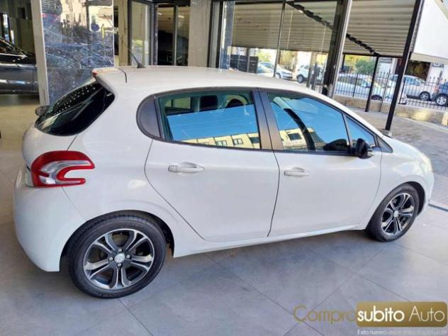 PEUGEOT 208 1.4 8V HDi 68CV 5p. Allure rif. 23809011 - Foto 6