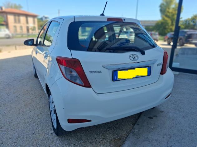 Toyota Yaris 1.0 GPL - Foto 3