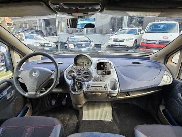 FIAT Multipla 1.6 16V Natural Power - Foto 9
