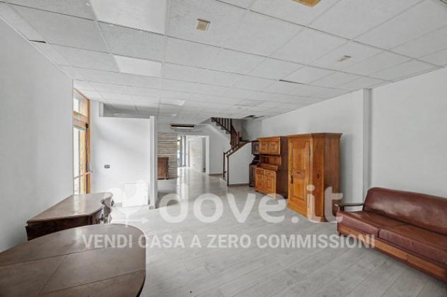 Casa indipendente di 200 m² con 5 locali in vendita a Luino - Foto 18