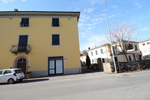 Negozio in vendita a Ponte a Moriano - Lucca 150 mq Rif: 1309805