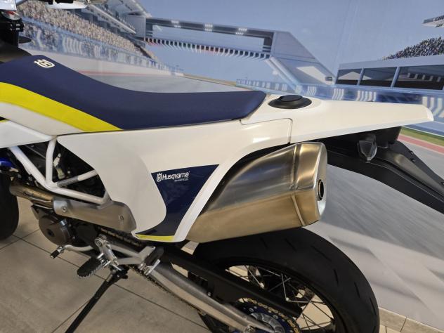 Husqvarna 701 Supermoto gamma 2018 - Km 11200 (A2) - Foto 7