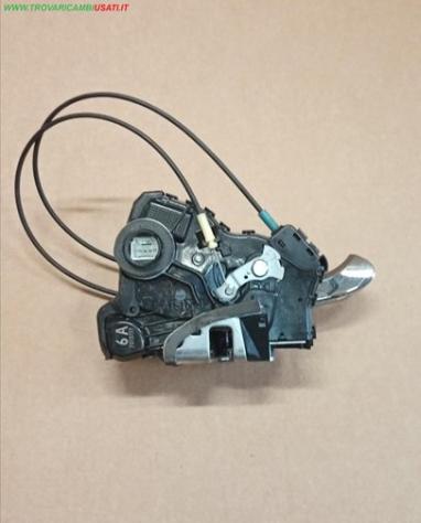 SERRATURA PORTA ANT.S. 6 PIN  Carrozzeria  Lamierati esterni  Porte  Serratura porta a TOYOTA - RAV 4 I - 01-01-2006 - 01-03-2010