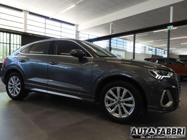 AUDI - Q3 Sportback - Q3 SPB 35 TFSI S line edition Retro Cam Full led Auto Parking - Foto 8
