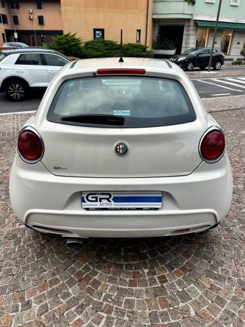 Alfa Romeo MiTo 1.3JTDm-2 95CV Distinctive Sport Pack - Foto 7