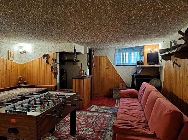 Immobile in asta di 394 m² con più di 5 locali e box auto in vendita a Lonate Ceppino - Foto 5