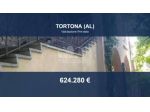 Immobile in asta di 940 m², box auto in vendita a Tortona