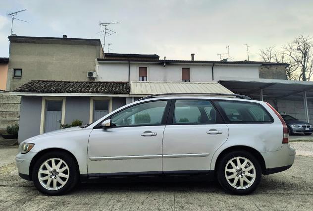 Volvo V50 2.0D 136cv Manuale *FINANZIABILE* - Foto 2
