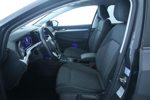 Volkswagen Golf 2.0 TDI SCR 115 cv Life DSG / Sedili anteriori riscaldabili - Climatronic tre zone - Fari LED - Sensori parcheggio ant e post - Foto 7