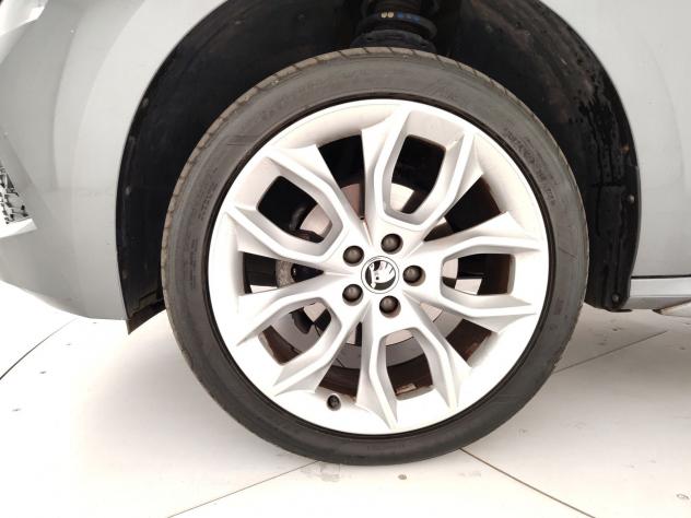 Škoda Kamiq 1.5 TSI 150cv Style - Foto 6