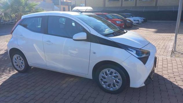 TOYOTA Aygo Connect 1.0 VVT-i 72CV 5 porte rif. 22788918