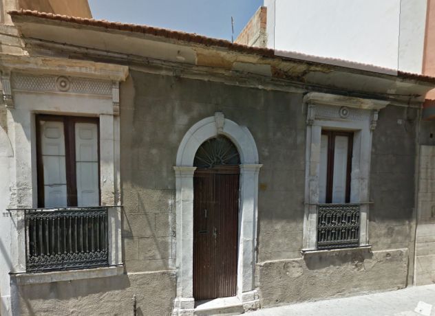 Casa da demolire Via Garibaldi Vittoria (RG)