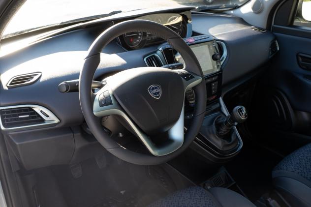 Lancia Ypsilon 1.2 69 CV 5 porte GPL - Foto 9