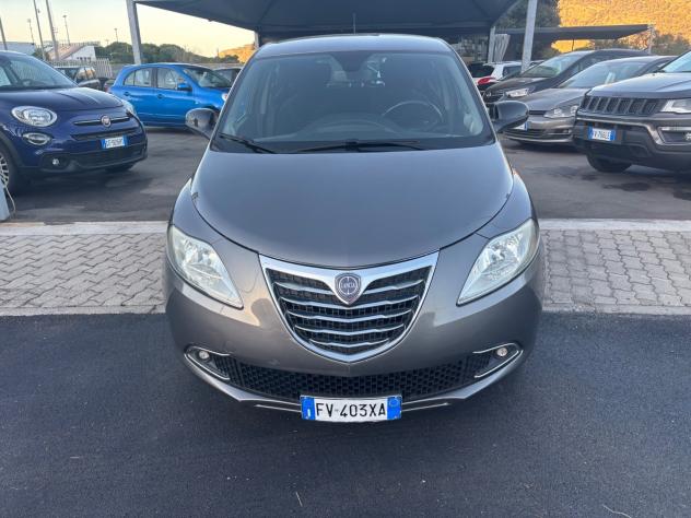 Lancia Ypsilon 1.2 69 CV 5 porte S&S Platinum - Foto 3