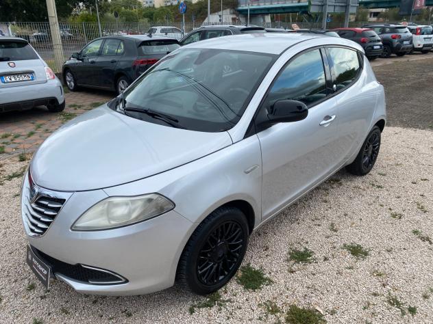 LANCIA - Ypsilon - 1.2 69 CV 5 porte GPL - UNIPRO. - NEOPATENTATI - FINANZIABILE - Foto 2