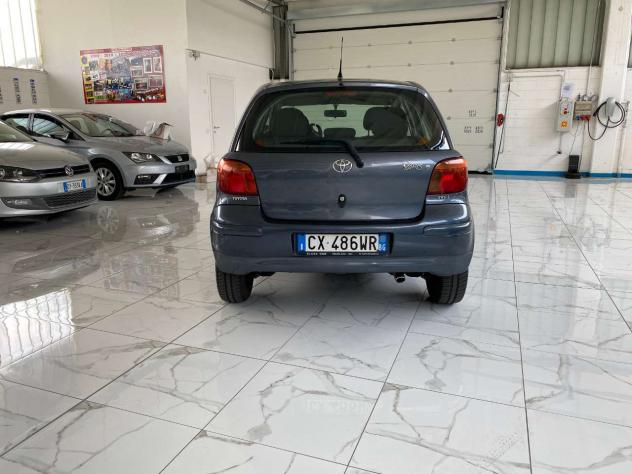 Toyota Yaris 1.0 GPL 2015 16V cat 5 porte Expo - Foto 4