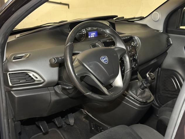 Lancia Ypsilon 1.2 69 CV 5 porte S&S Gold - Foto 4