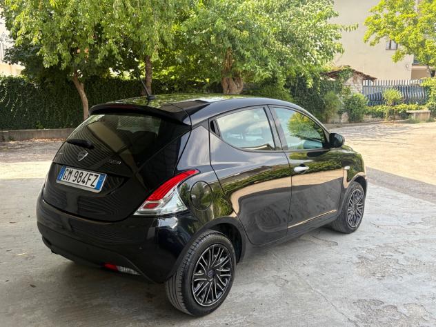 Lancia Ypsilon 1.0 FireFly 5 porte S&S Hybrid Ecochic UnYca - Foto 8