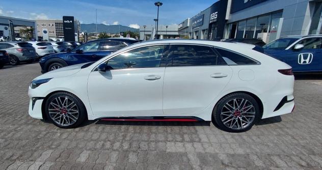 Kia ProCeed 1.6 T-GDI DCT GT - Foto 8