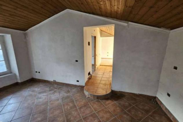 Immobile in asta di 77 m², box auto in vendita a Azzio - Foto 8