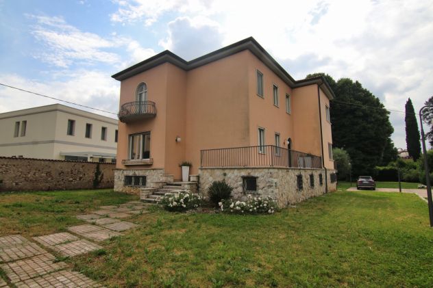 Thiene, dove lo specchio rivela la villa più bella