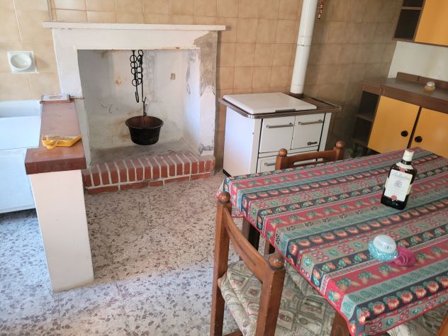 CASA INDIPENDENTE CON CORTILE E GIARDINO ESCLUSIVO - Foto 6