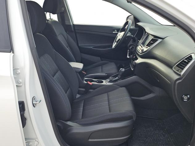 Hyundai Tucson 1.7 CRDi XPossible automatica XENON NAVI CERCHIO 17* - Foto 10