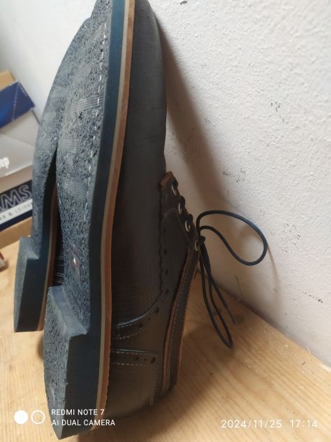 Scarpe uomo taglia 44 eleganti poco usate adatte anche per cerimonia - Foto 2