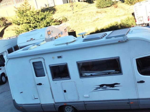 MOTORHOME LAIKA DUCATO BASCULANTE DOPPIA DINETTE 7 POSTI CLIMA WEBASTO CAMPER GENERALI USATI 506 - Foto 6