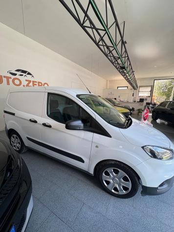 Ford Transit Courier 1.0 EcoBoost 100CV Van Trend - Foto 3