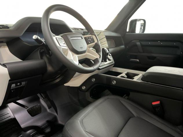 Land Rover Defender VII 2025 90 90 3.0d mhev S awd 200cv auto - Foto 10