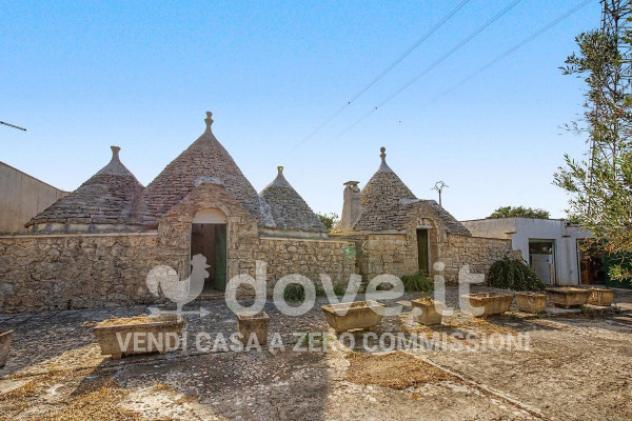 Villa di 200 m² con 2 locali e box auto in vendita a Francavilla Fontana