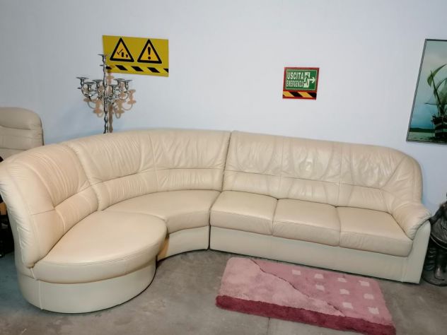 ELEGANTE divano angolare in pelle ! CONSEGNA !
