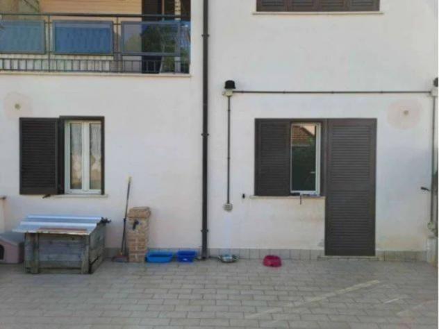 Immobile in asta di 181 m², box auto in vendita a Latina - Foto 2